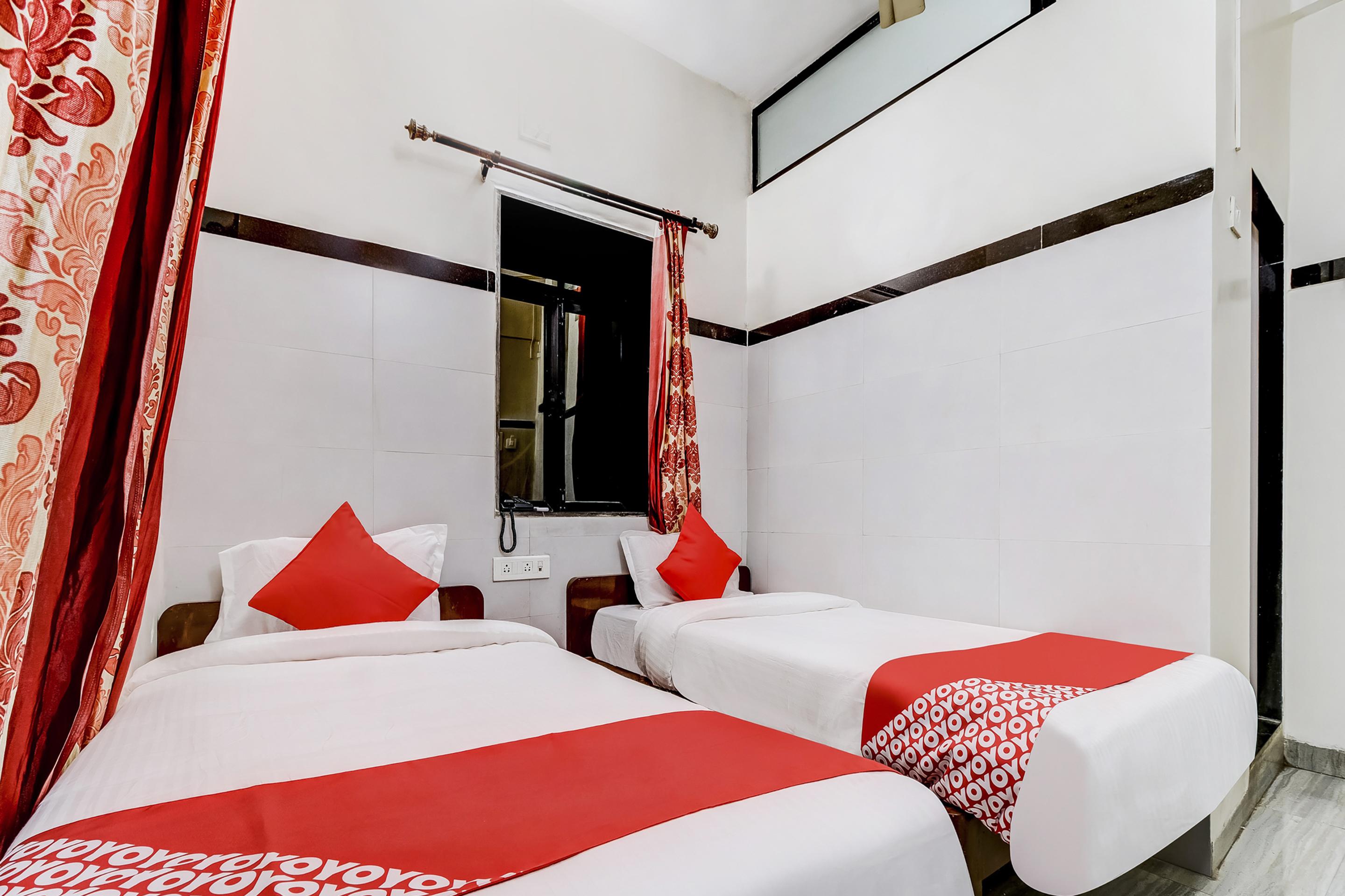 Super Oyo Hotel Dreamland Mumbai Eksteriør bilde