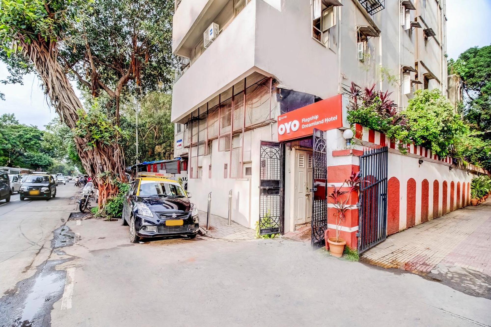 Super Oyo Hotel Dreamland Mumbai Eksteriør bilde