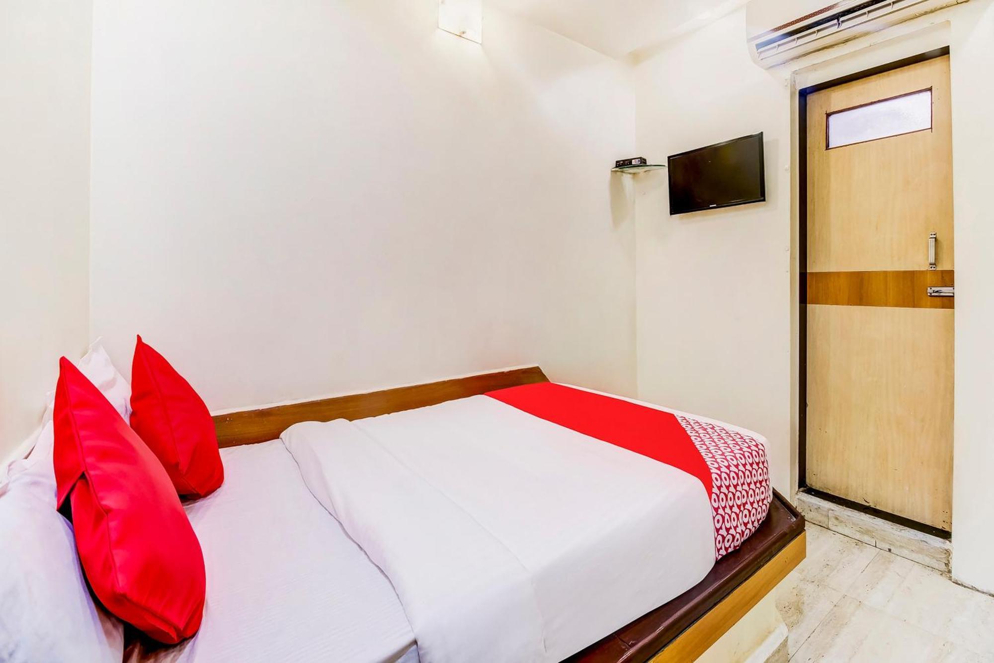 Super Oyo Hotel Dreamland Mumbai Eksteriør bilde
